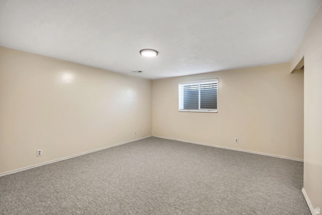 Image 20 of property listing at 4471 S 3600 W, West Valley City, UT 84119