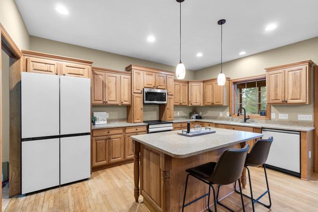 1712 Birch COURT, Janesville, WI 53545
