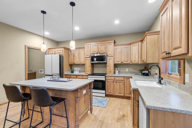 1712 Birch COURT, Janesville, WI 53545