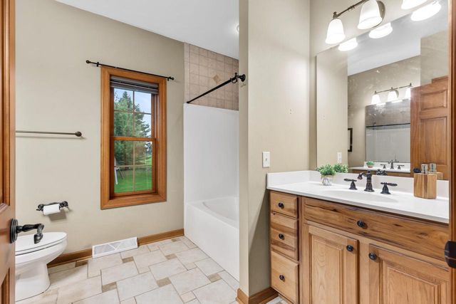 1712 Birch COURT, Janesville, WI 53545
