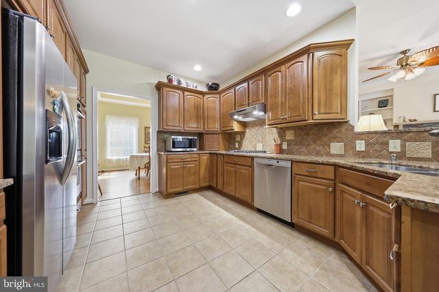 7132 LONE RIDGE COURT, Fayetteville, PA 17222