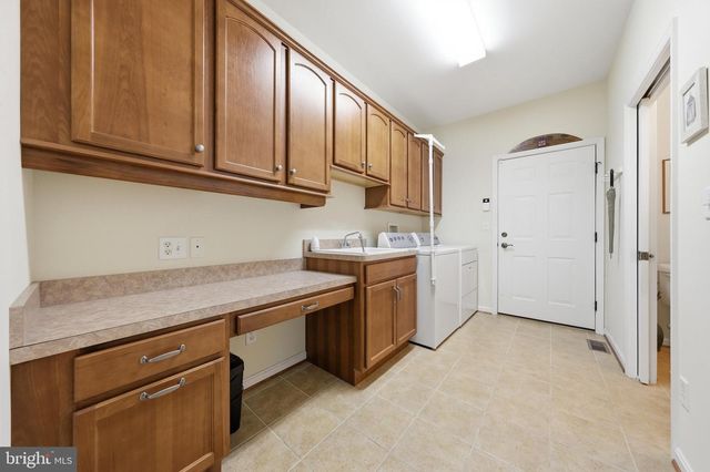 7132 LONE RIDGE COURT, Fayetteville, PA 17222