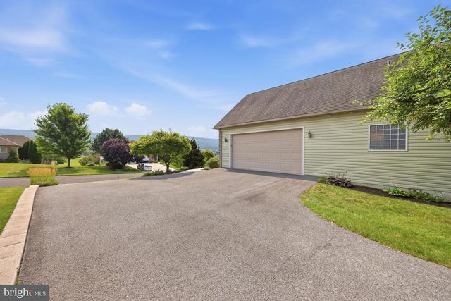 7132 LONE RIDGE COURT, Fayetteville, PA 17222