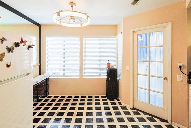 21 Wildflower, Pomona, CA 91766