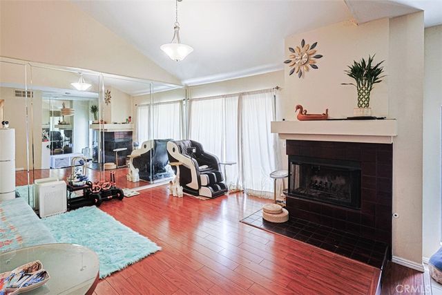 21 Wildflower, Pomona, CA 91766