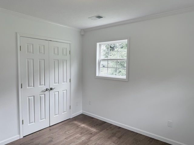 198 W Cumberland Avenue, Jamestown, KY 42629