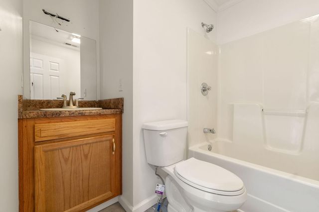 198 W Cumberland Avenue, Jamestown, KY 42629