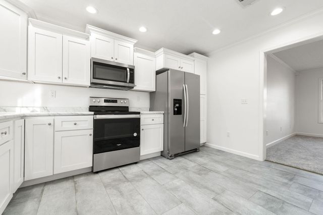 198 W Cumberland Avenue, Jamestown, KY 42629