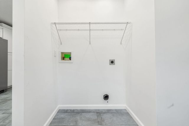 198 W Cumberland Avenue, Jamestown, KY 42629