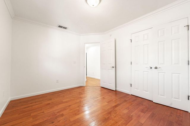 198 W Cumberland Avenue, Jamestown, KY 42629