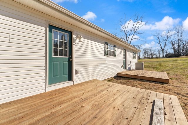 198 W Cumberland Avenue, Jamestown, KY 42629