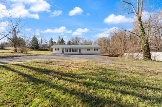 198 W Cumberland Avenue, Jamestown, KY 42629