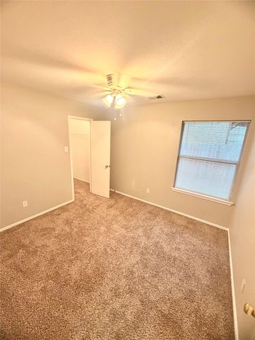 328 Marshall Creek Road, Roanoke, TX 76262