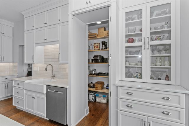 2630 Crescent Ridge Drive, Waukee, IA 50263