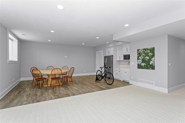 2630 Crescent Ridge Drive, Waukee, IA 50263