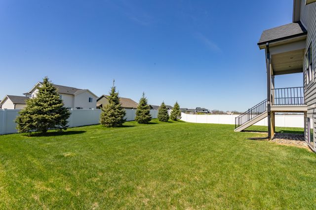 2630 Crescent Ridge Drive, Waukee, IA 50263
