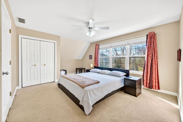 5621 Black Oak Drive, Columbus, IN 47201