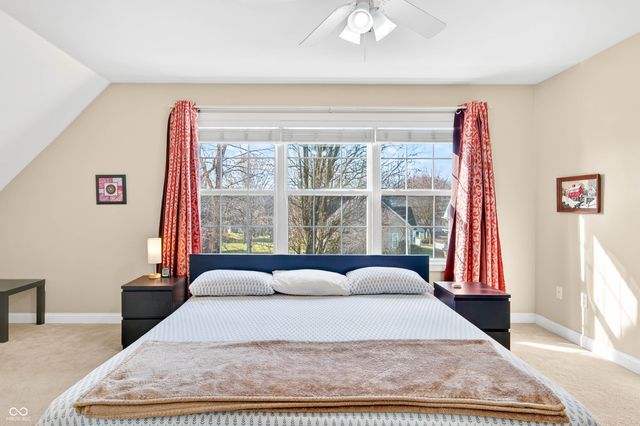 5621 Black Oak Drive, Columbus, IN 47201