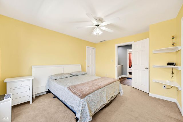 5621 Black Oak Drive, Columbus, IN 47201