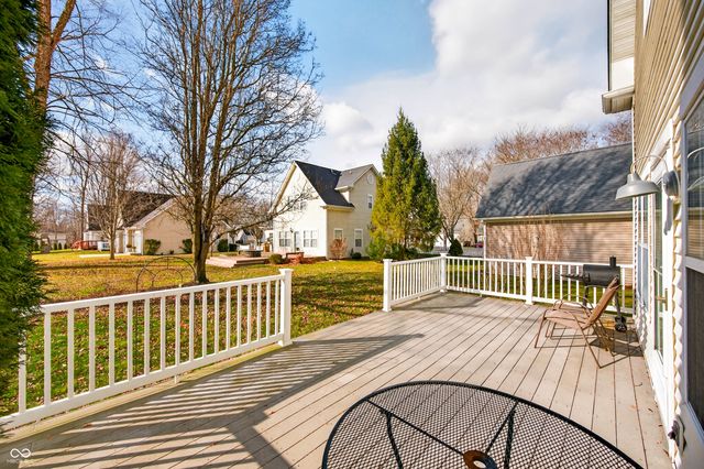 5621 Black Oak Drive, Columbus, IN 47201