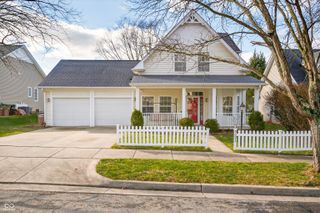 5621 Black Oak Drive, Columbus, IN 47201