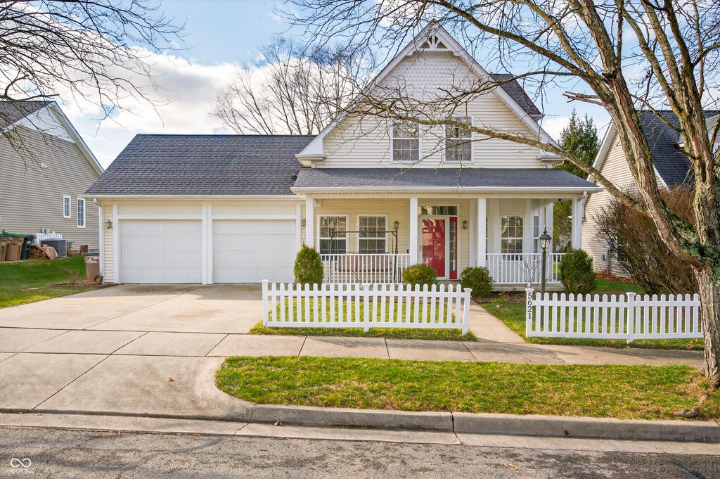 5621 Black Oak Drive, Columbus, IN 47201