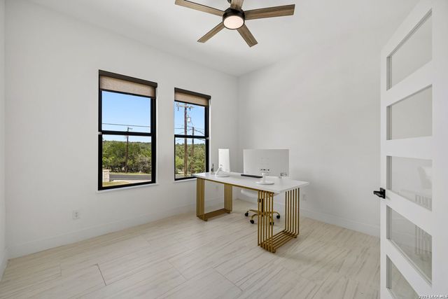 216 MIDNIGHT DR, San Antonio, TX 78260