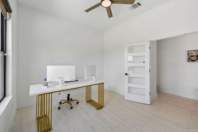 216 MIDNIGHT DR, San Antonio, TX 78260