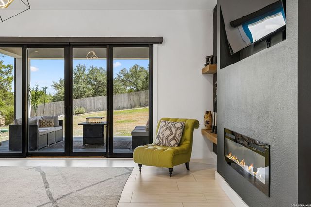 216 MIDNIGHT DR, San Antonio, TX 78260