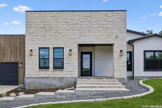 216 MIDNIGHT DR, San Antonio, TX 78260