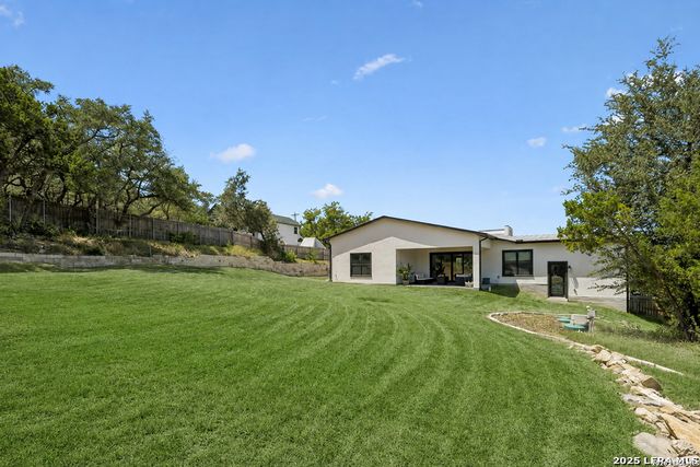 216 MIDNIGHT DR, San Antonio, TX 78260