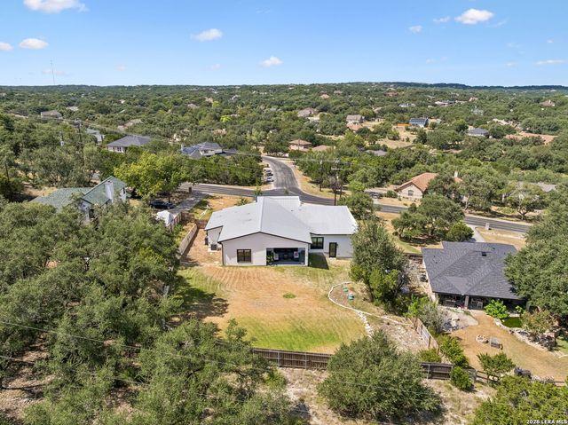 216 MIDNIGHT DR, San Antonio, TX 78260