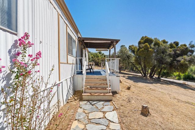 40882 Jean Road E, Oakhurst, CA 93644