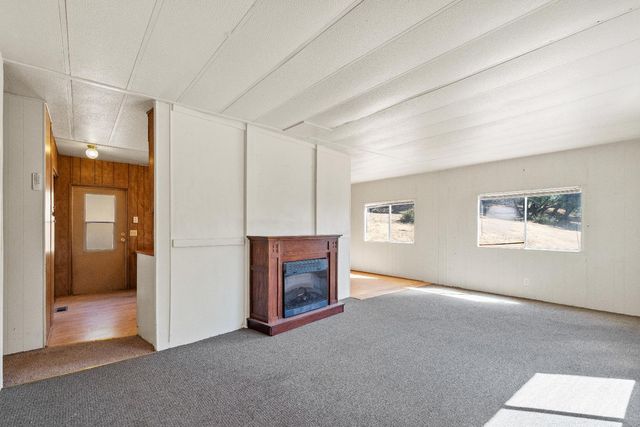 40882 Jean Road E, Oakhurst, CA 93644