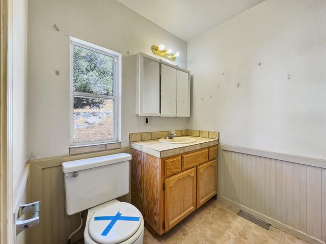 40882 Jean Road E, Oakhurst, CA 93644