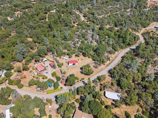 40882 Jean Road E, Oakhurst, CA 93644