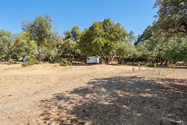 40882 Jean Road E, Oakhurst, CA 93644