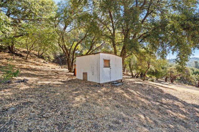 40882 Jean Road E, Oakhurst, CA 93644