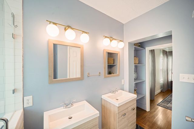 6449 Country Club Drive, Houston, TX 77023