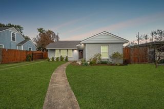 6449 Country Club Drive, Houston, TX 77023