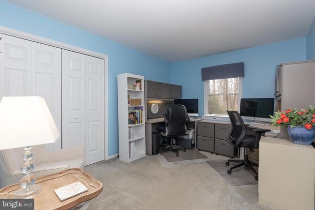 103 GREAT CIRCLE RD, Newark, DE 19711