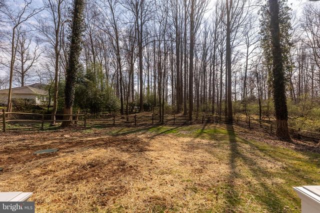 103 GREAT CIRCLE RD, Newark, DE 19711