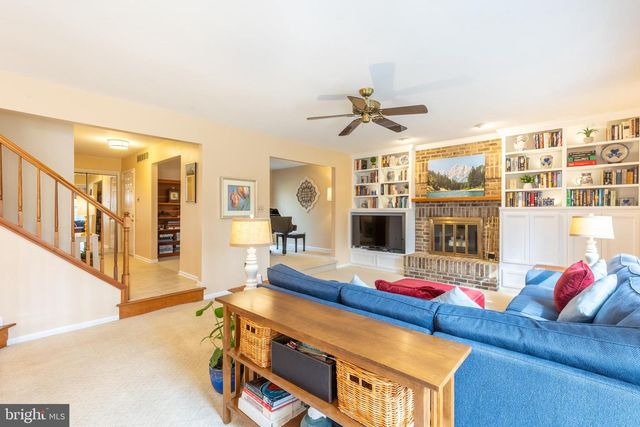 103 GREAT CIRCLE RD, Newark, DE 19711