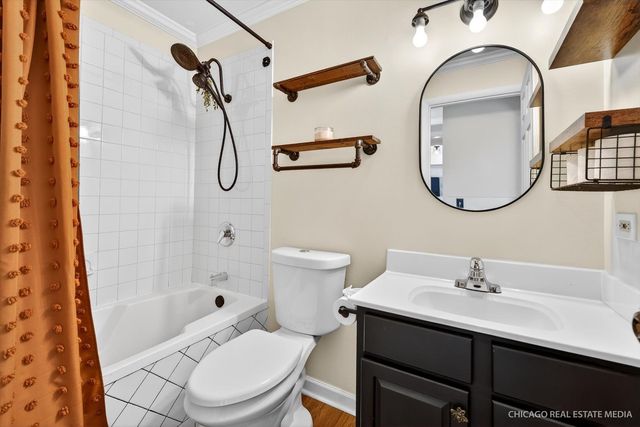 1214 Jill Peak Drive, Sleepy Hollow, IL 60118