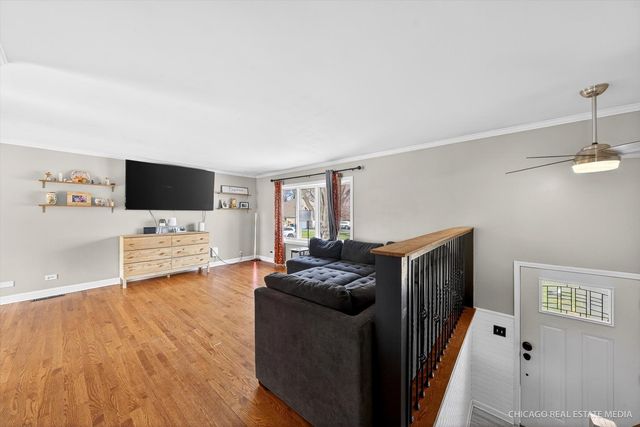 1214 Jill Peak Drive, Sleepy Hollow, IL 60118