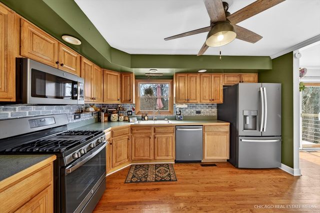 1214 Jill Peak Drive, Sleepy Hollow, IL 60118