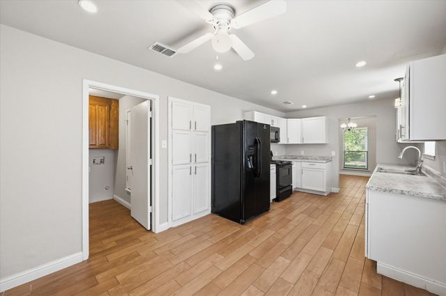 6201 Minuteman Lane, Arlington, TX 76002