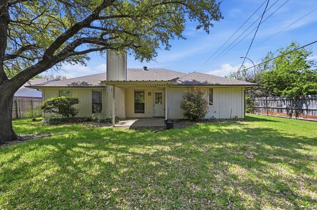 6201 Minuteman Lane, Arlington, TX 76002