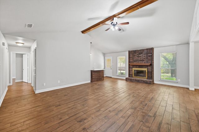 6201 Minuteman Lane, Arlington, TX 76002