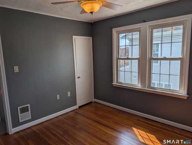 37 Elm Street, East Haven, CT 06512